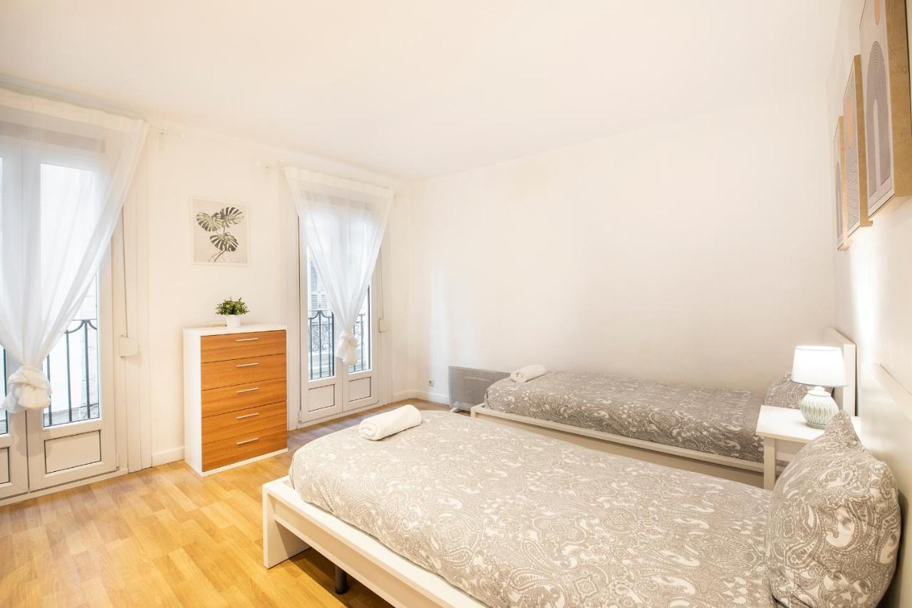 Spacious Central Old Town Apartment Сан-Себастьян Екстер'єр фото